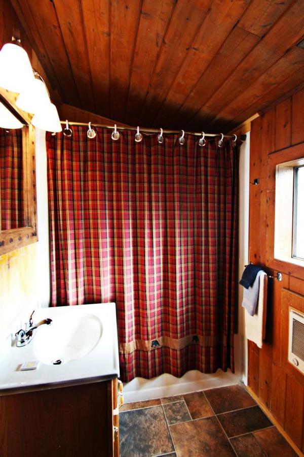 Three Bears Hotel
